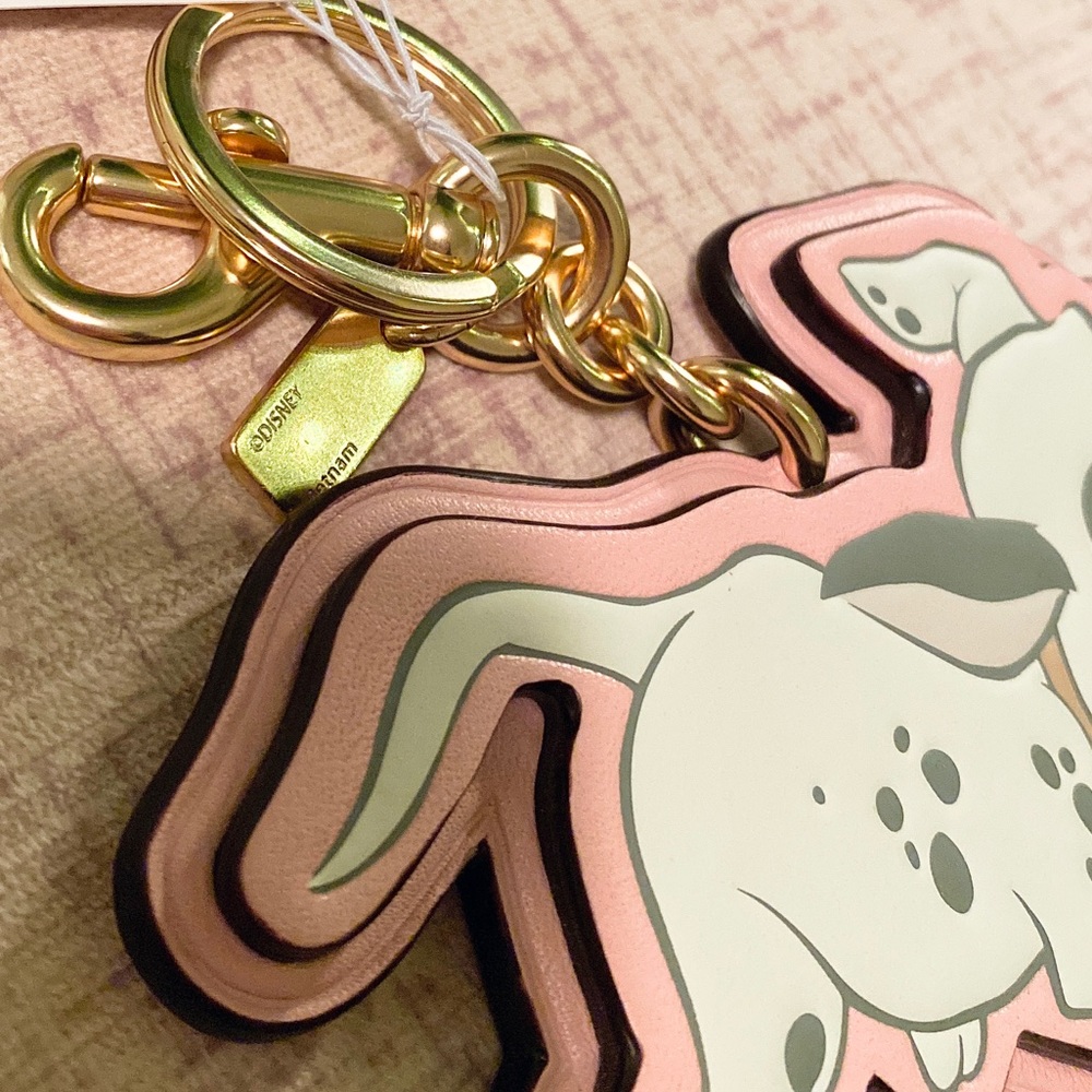 Limited Edition Dalmatian Coach Keychain - Picture 7 of 8